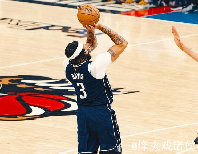 打疯了!斯潘塞命中本场第7记三分,灰熊末节已领先至20分 打疯了!斯潘塞命中本场第7记三分,灰熊末节已领先至20分